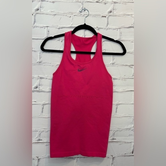 Nike Hot Pink Dri-Fit Stretch Tank Top  Small - Picture 1 of 6